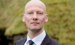 Smyril klárar tað ikki einsamallur!